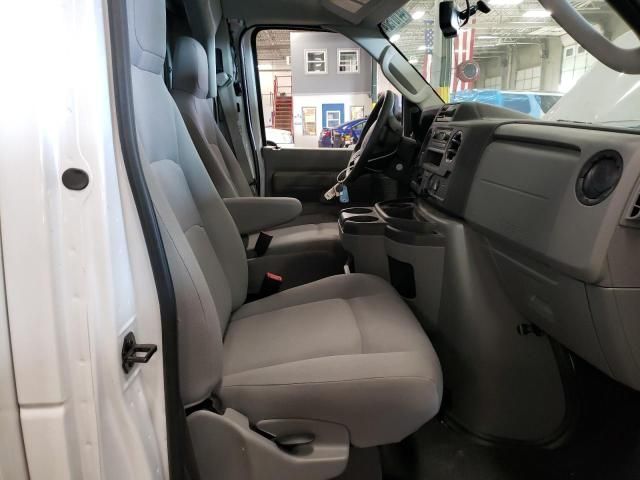 2024 Ford Econoline E350 Super Duty Cutaway Van