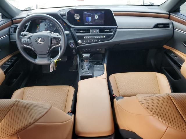 2022 Lexus ES 300H Base