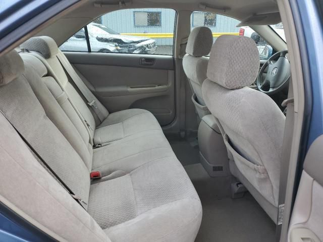 2004 Toyota Camry LE