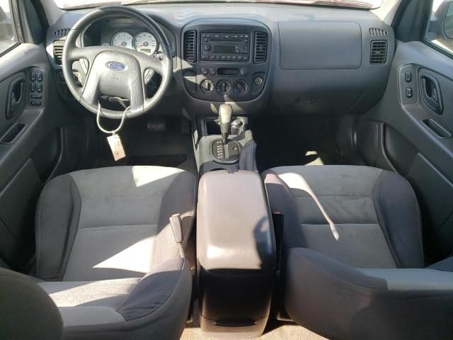 2005 Ford Escape XLS