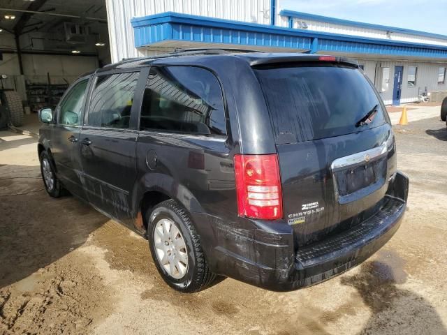 2009 Chrysler Town & Country LX