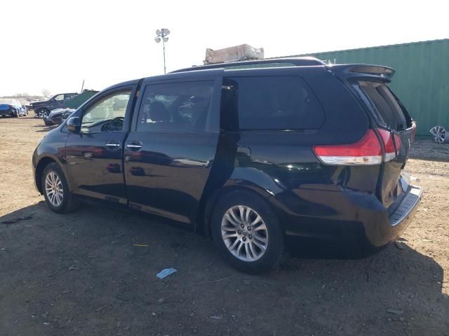 2013 Toyota Sienna XLE