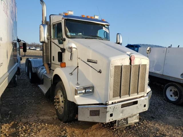 2014 Kenworth Construction T800