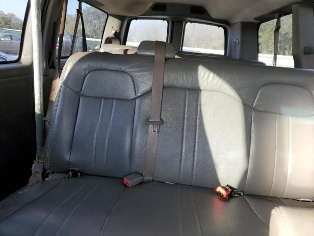 2017 Chevrolet Express G2500 LS