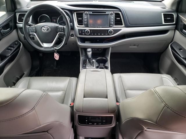 2019 Toyota Highlander SE