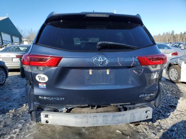 2018 Toyota Highlander SE