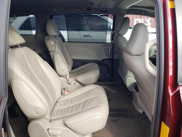 2012 Toyota Sienna XLE