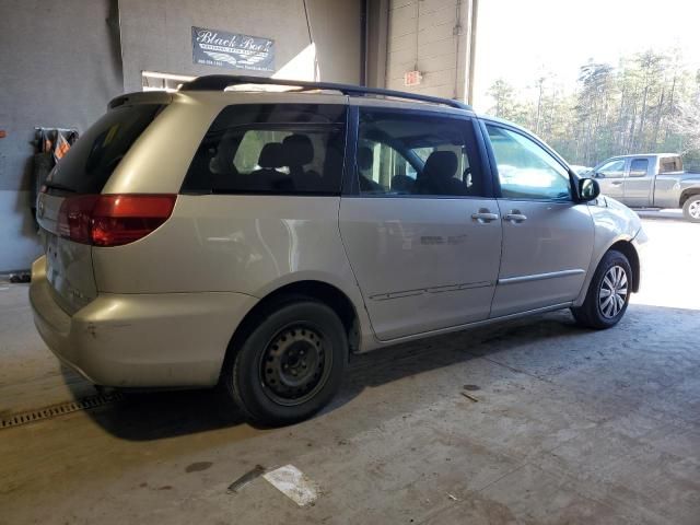 2004 Toyota Sienna CE