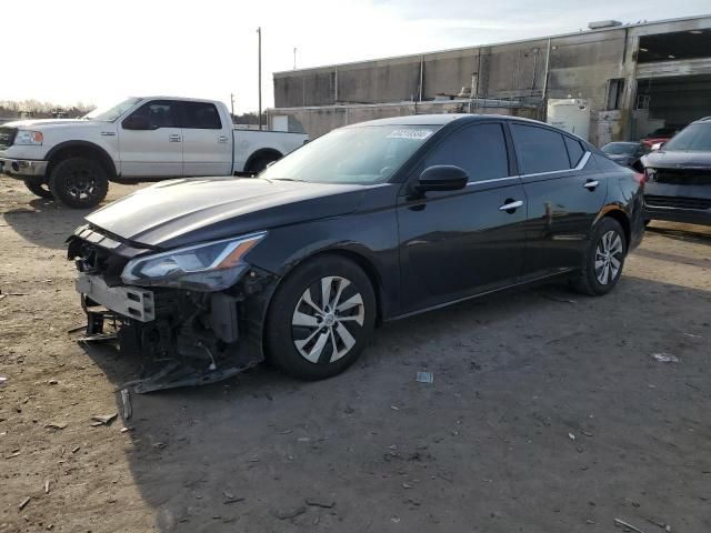 2019 Nissan Altima S