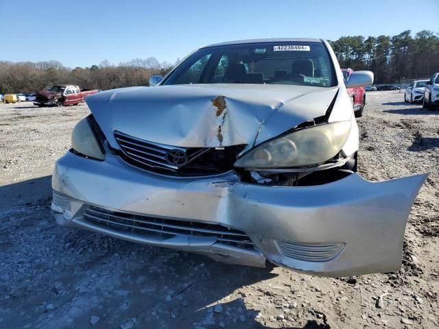 2005 Toyota Camry LE