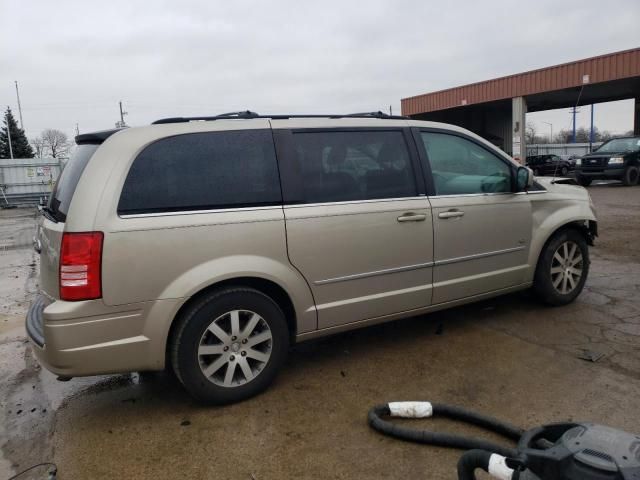 2009 Chrysler Town & Country Touring