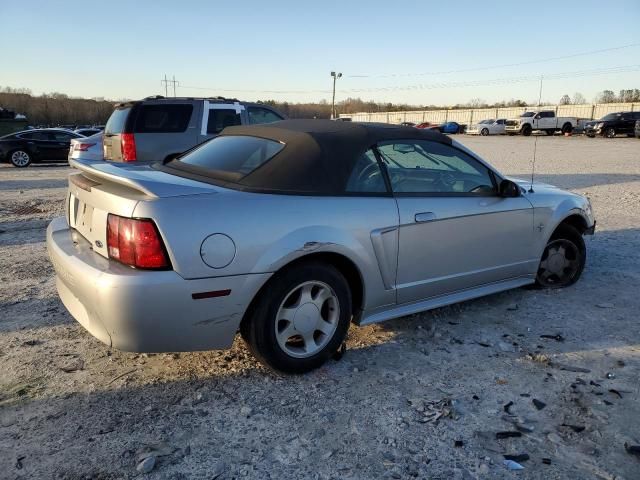 2000 Ford Mustang