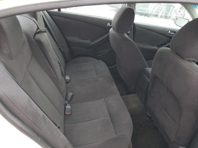 2011 Nissan Altima Base