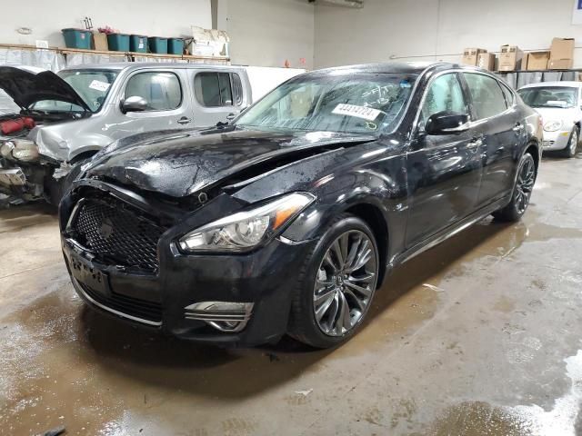 2017 Infiniti Q70 3.7