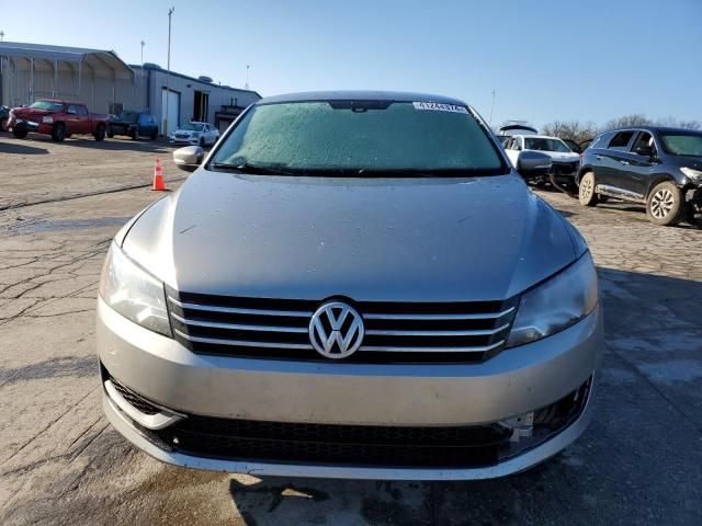 2013 Volkswagen Passat SE