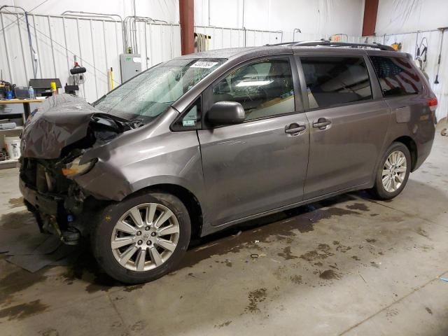 2011 Toyota Sienna LE