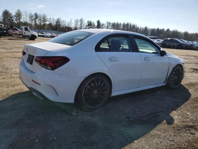 2019 Mercedes-Benz A 220