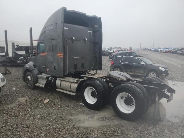 2019 Kenworth Construction T680