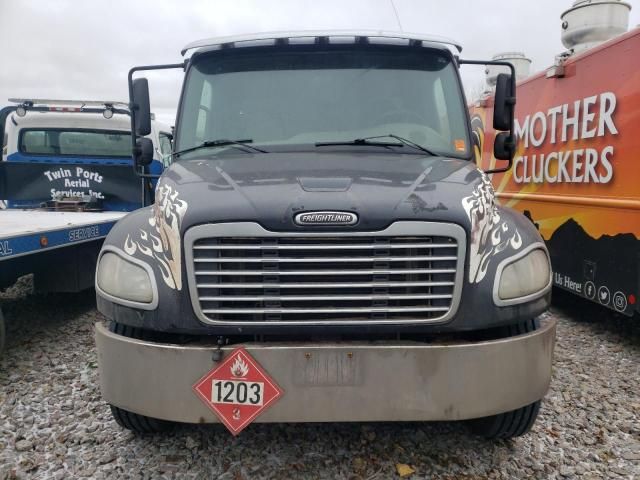 2004 Freightliner M2 106 Medium Duty