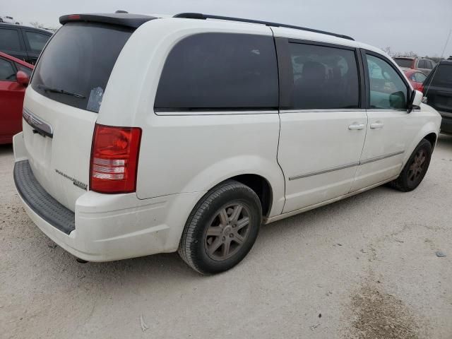 2010 Chrysler Town & Country Touring