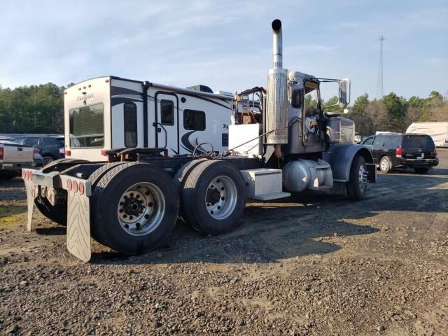 2011 Peterbilt 388