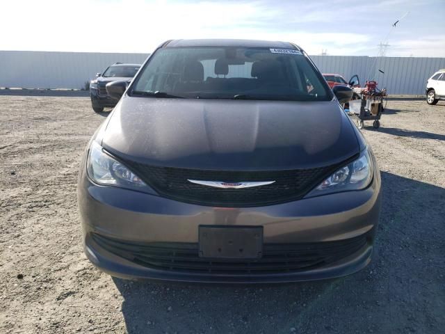 2020 Chrysler Voyager L