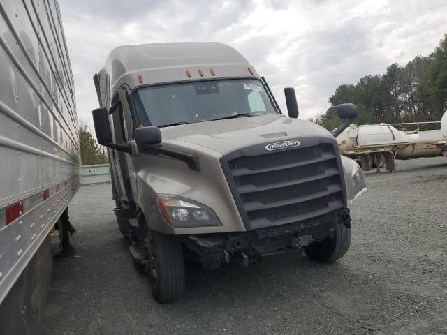 2021 Freightliner Cascadia 126