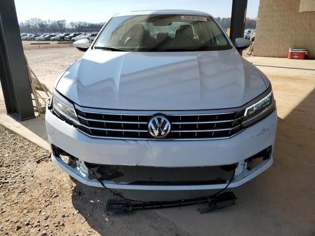 2018 Volkswagen Passat SE