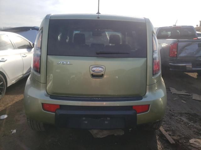 2010 KIA Soul +