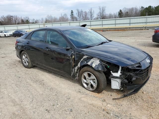 2021 Hyundai Elantra SE