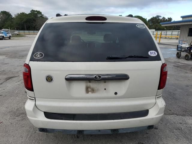 2005 Chrysler Town & Country Touring