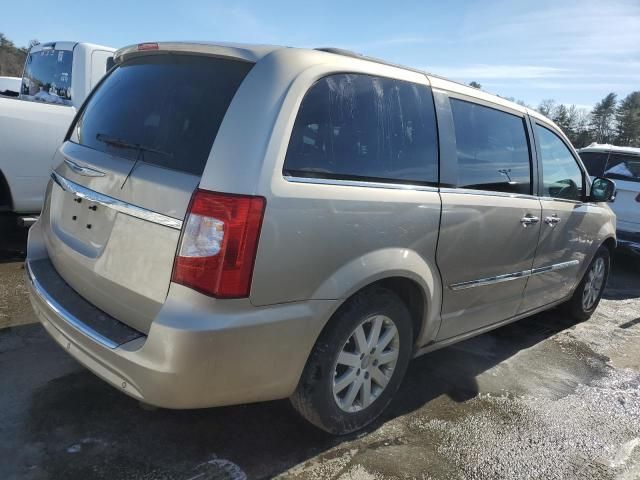 2012 Chrysler Town & Country Touring L