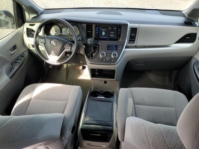 2015 Toyota Sienna LE