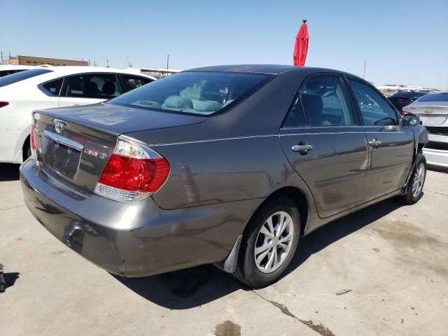 2005 Toyota Camry LE