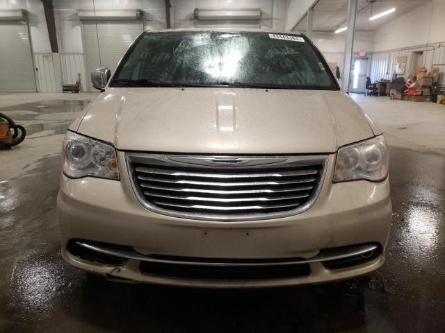 2015 Chrysler Town & Country Limited Platinum