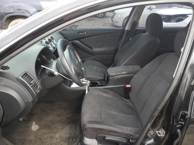 2010 Nissan Altima Base