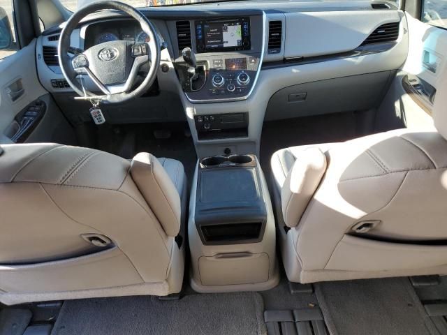 2015 Toyota Sienna XLE