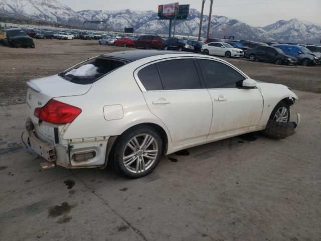 2015 Infiniti Q40