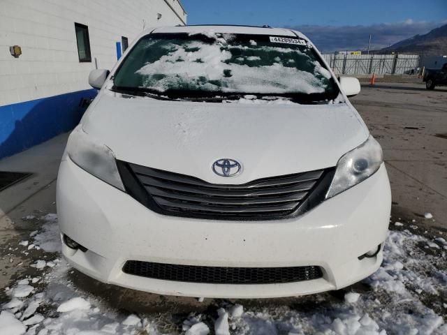 2014 Toyota Sienna XLE