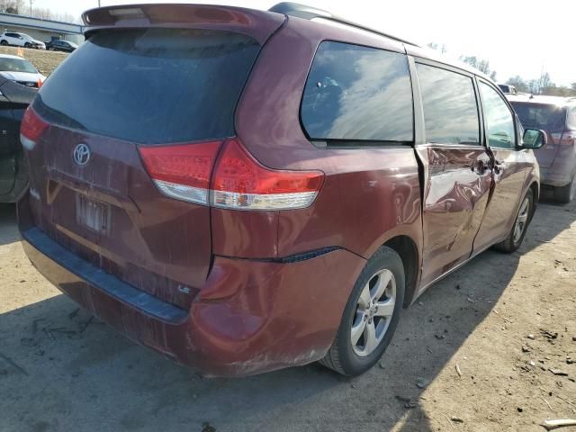 2011 Toyota Sienna LE