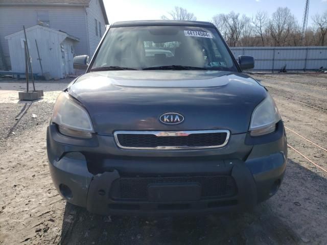 2011 KIA Soul +