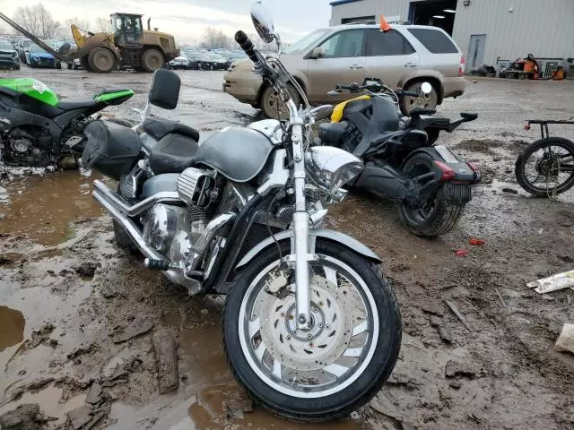 2004 Honda VTX1300 C