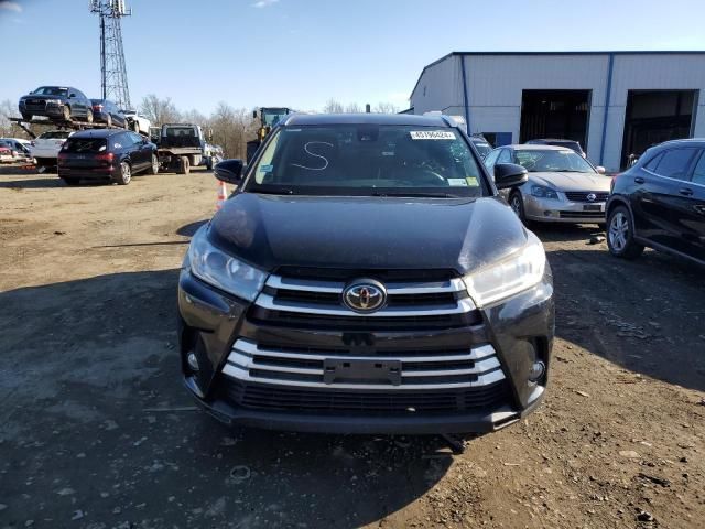 2017 Toyota Highlander SE