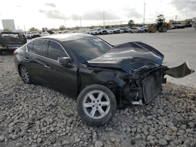 2015 Infiniti Q50 Base