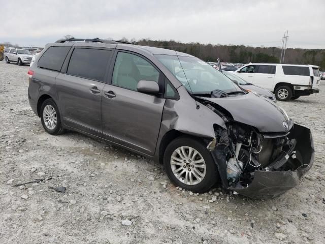 2012 Toyota Sienna XLE