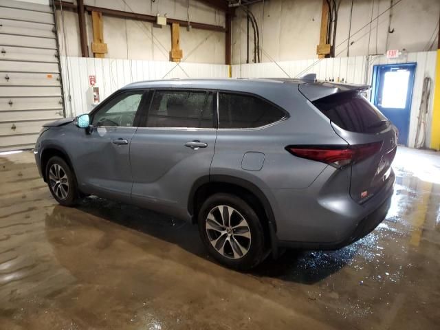 2023 Toyota Highlander Hybrid XLE