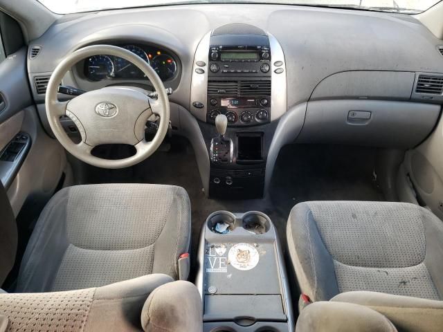 2010 Toyota Sienna CE