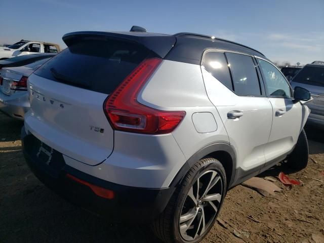 2022 Volvo XC40 T5 R-Design