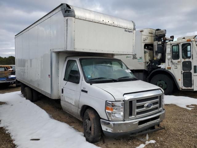 2022 Ford Econoline E450 Super Duty Cutaway Van