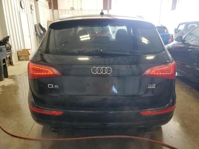 2010 Audi Q5 Premium Plus